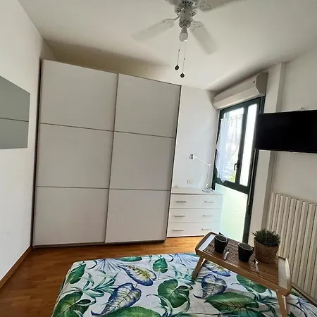 Stella Guest House, Family & Pet Friendly Apartament *
